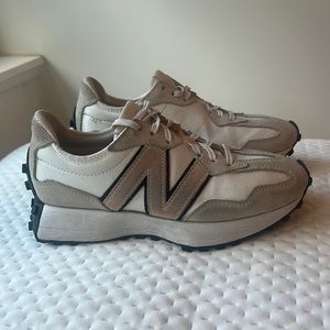 COPY - New Balance Ladies 327